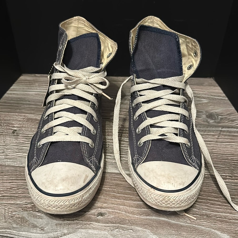 Converse Chuck Taylor All Star men’s High Top Sneakers size 11